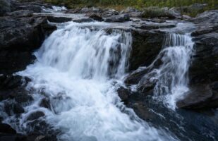 Waterfall at Máranjåhkå