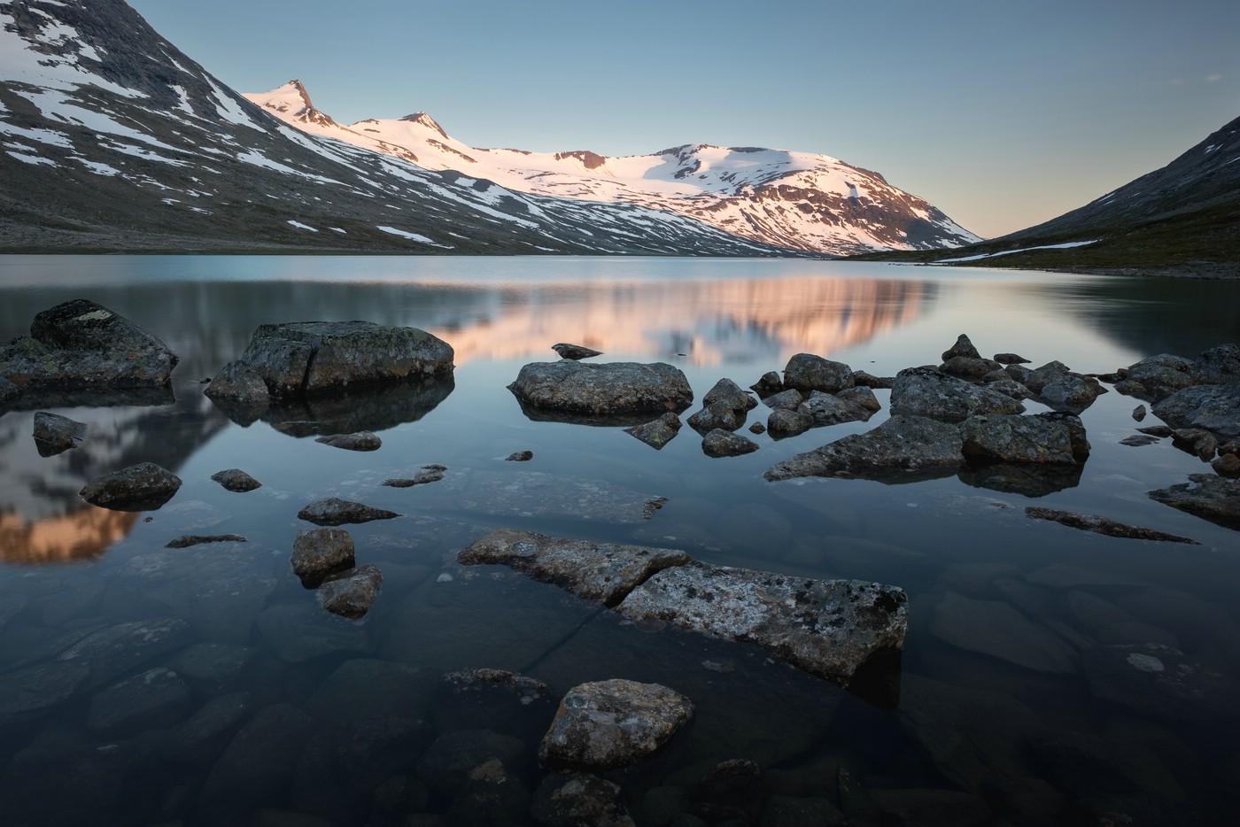 Sunrise at Sealggajávri