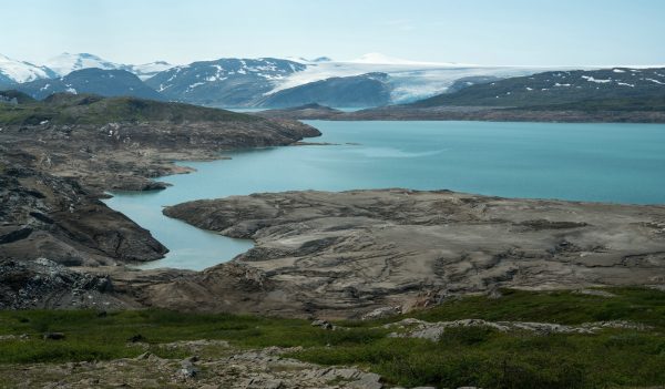 Storglomvatnet and Svartisen glacier