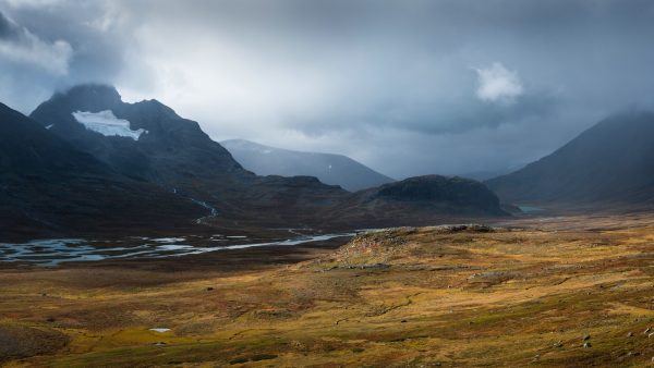 The stream Bierikjåhkå