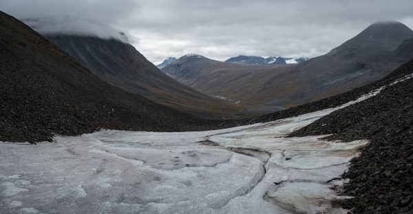 View into Sarvesvágge; Luohttoláhko and Pårte mountains in the background