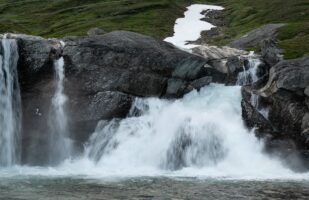 Gárddevárjåhka waterfall