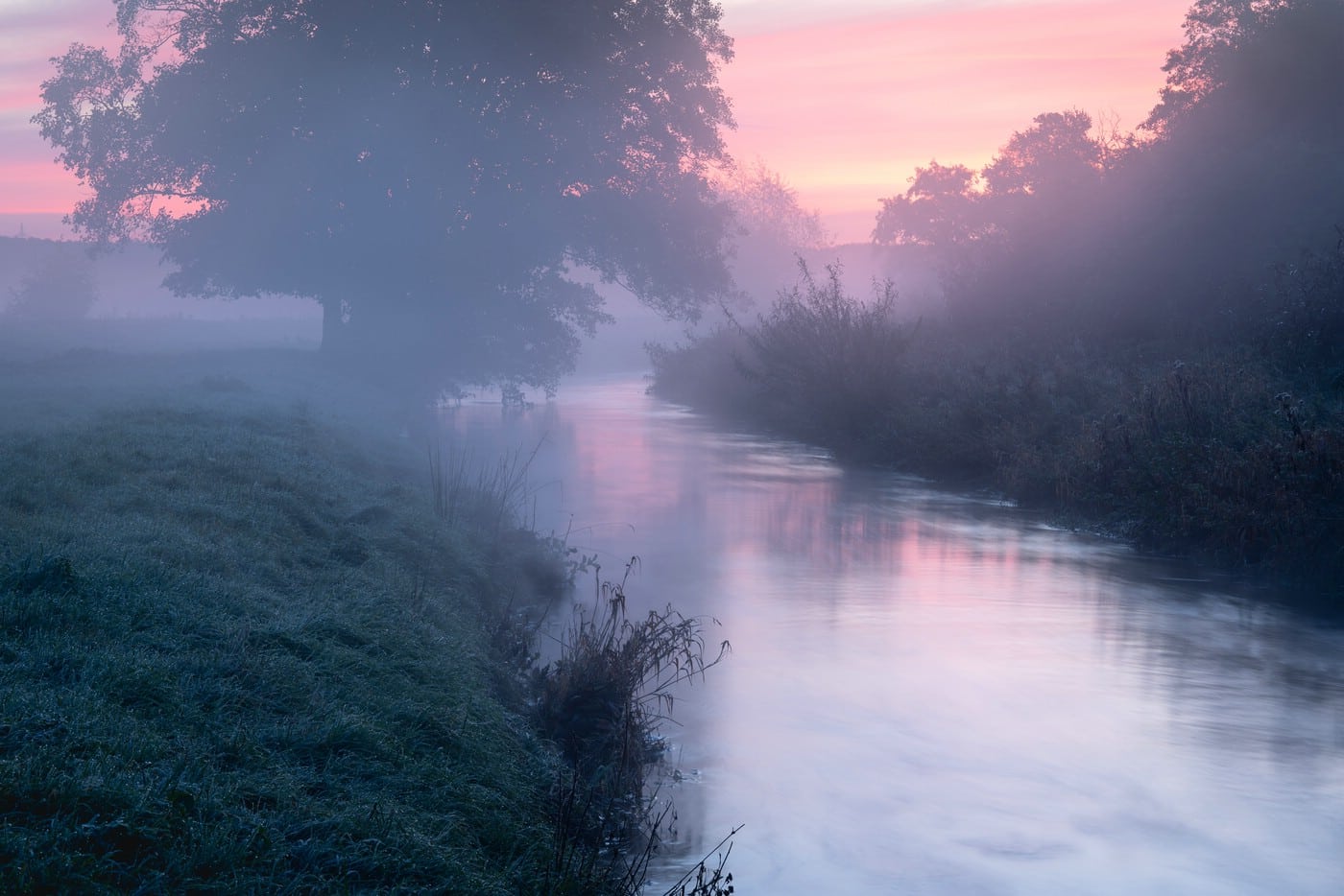 Autumn morning at Seeve river