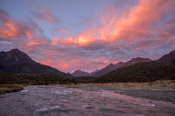 Dawn in Eglinton Valley